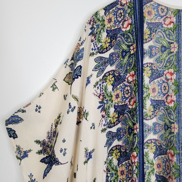 ANGIE NWOT Floral Garden Long Kimono Top M - Picture 5 of 5
